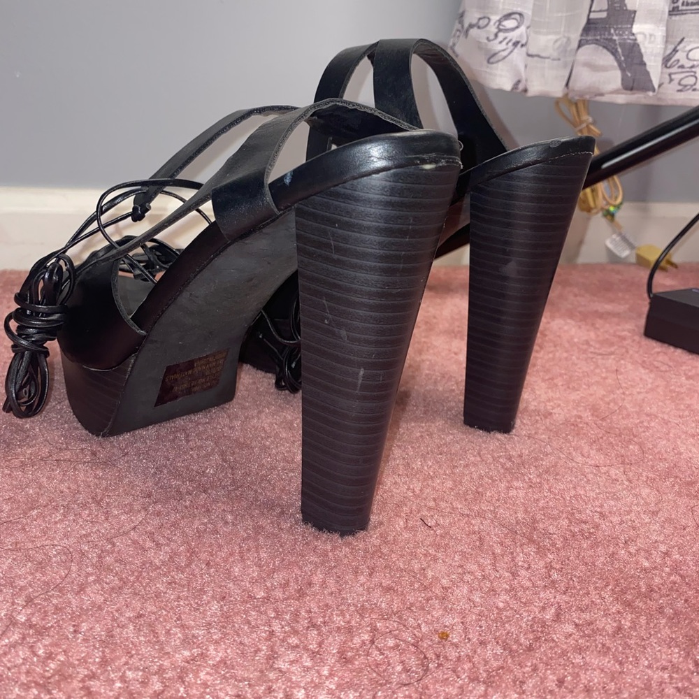 Platform Heels - Picture 6 of 7